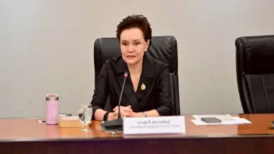 3 รมช.มหาดไทยร่วมศุภจี ลุยเปิดรับรถพุ่มพวงเพิ่ม 3,800 คัน ลดค่าครองชีพ