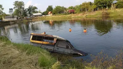 น้ำลดสระหมู่บ้านบุรีรัมย์ เผยหลังคารถ งมเจอศพชายวัย 51 หายตัวมาตั้งแต่ปลายปี 68