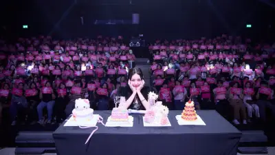 เบนซ์ ข้าวขวัญ จัดงานวันเกิดสุดอลังการ SHINE LOUD เต็มอิ่มกับแฟนคลับ