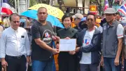 คปท. ยื่น 'วาระประชาชน' จี้รัฐบาลยกเลิก MOU 43-44 ปฏิรูปรัฐวิสาหกิจ-ยุติธรรม