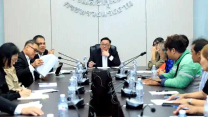 จุลพันธ์ให้คำมั่นไรเดอร์ ตั้งคณะทำงานแก้ปัญหาแรงงานแพลตฟอร์มใน 1 ปี