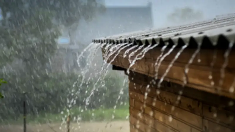 อุตุฯ ฉบับ 11 เตือน 17 จังหวัดรับมือฝนหนัก น้ำท่วม-น้ำป่า