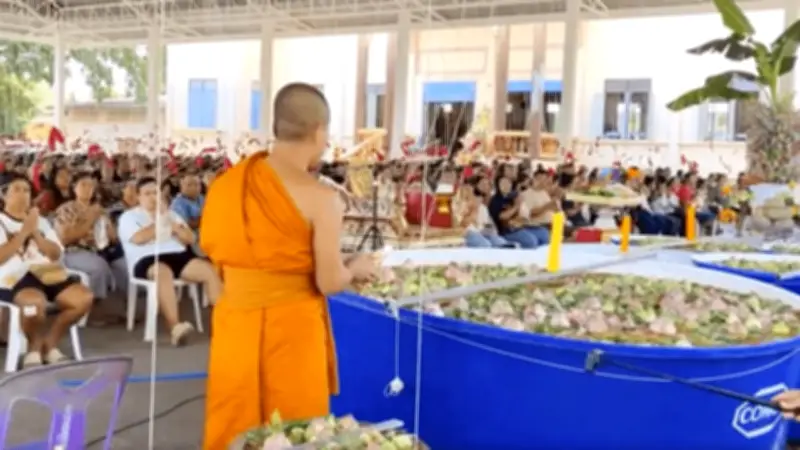 สายมูแห่อาบน้ำมนต์วัดดังปราจีนฯ ได้เลขเด็ด 139-865 เสี่ยงโชคงวด 16/5/69