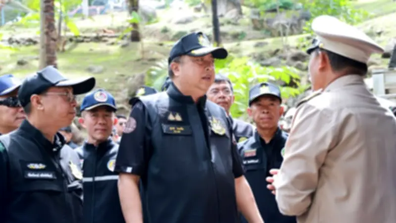 กรมป่าไม้รุกตรวจ 15 ไร่หาดนุ้ยภูเก็ต พบรุกป่าสงวนฯ สั่งรื้อถอน 7 วัน