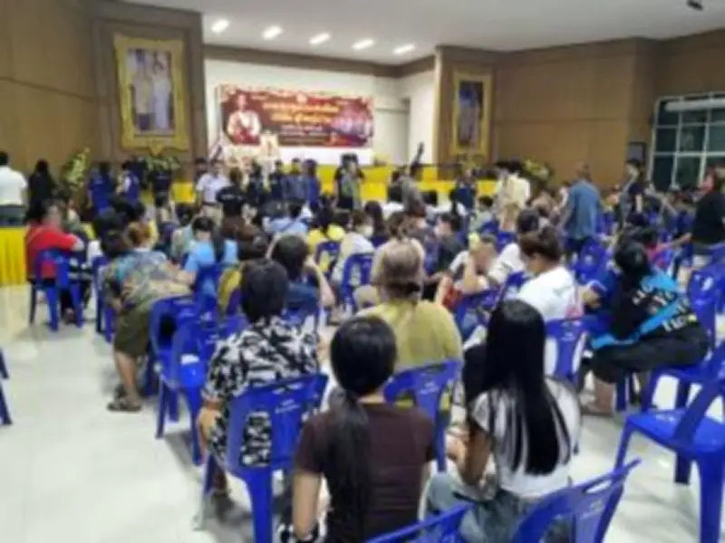 ชาวบ้านเดือดร้อนหนักน้ำท่วมสูงเกือบ 2 เมตรในนครศรีธรรมราช