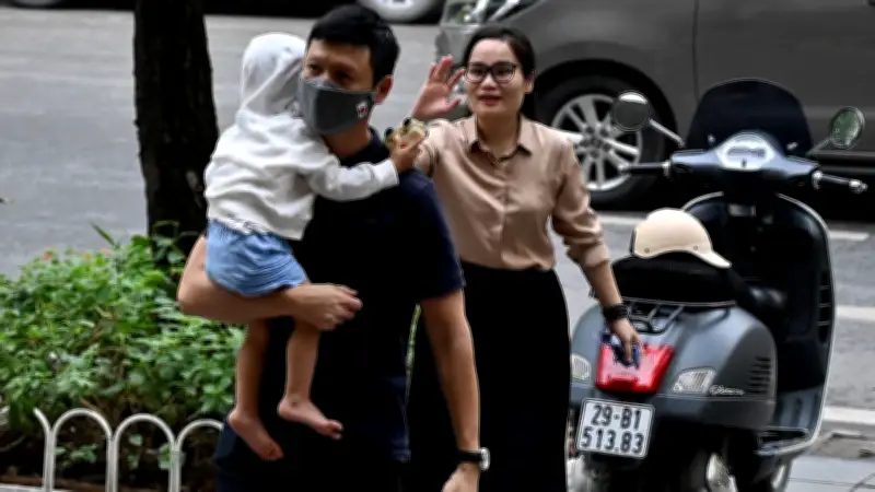 เวียดนามแจกเงินจูงใจมีลูก 2 คนก่อนอายุ 35 กระตุ้นอัตราเกิด