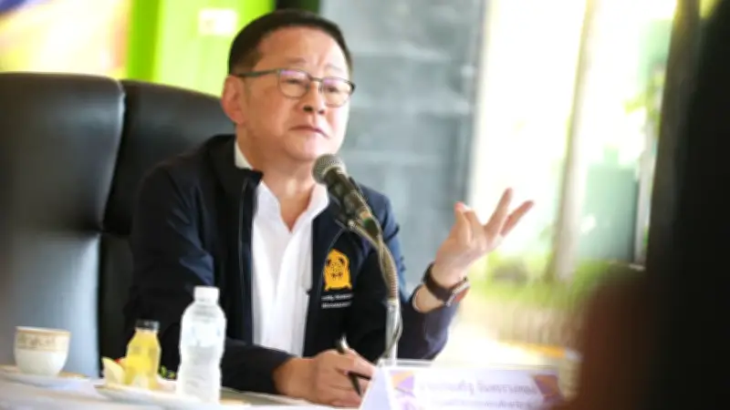 รมว.ศธ.ลงพื้นที่กาฬสินธุ์ รับเรื่องครูร้องคืนเวลาสอนซ่อมตึกปี 2519