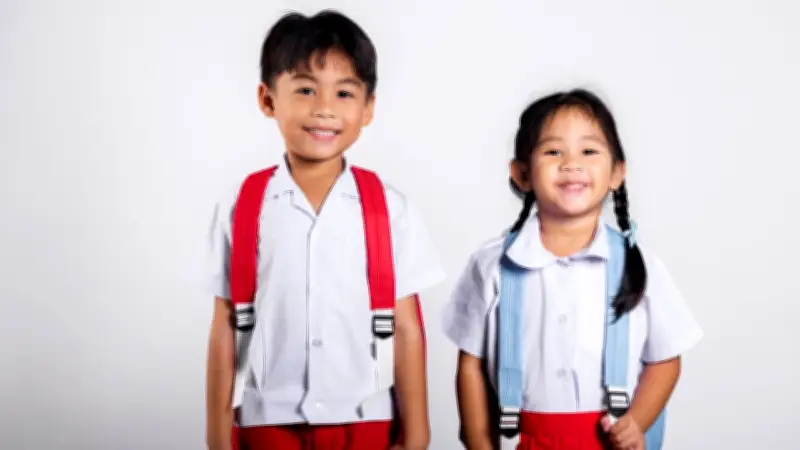 อัปเดตราคาชุดนักเรียน 2569 ระดับอนุบาล เช็กวิธีรับเงินอุดหนุนล่าสุด