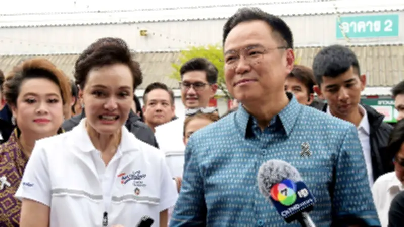 “อนุทิน” ป้อง “ศุภจี” ทำงานหนักจะตาย คิกออฟ! ไทยช่วยไทยพลัส จองคิวรถพุ่มพวง 3 หมื่นคน