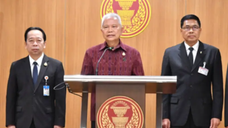 โสภณ สั่งเบรกขึ้นเงินเดือนผู้ช่วย สส.-สว. ตั้งกรรมการศึกษาลดจำนวน 3 เดือน