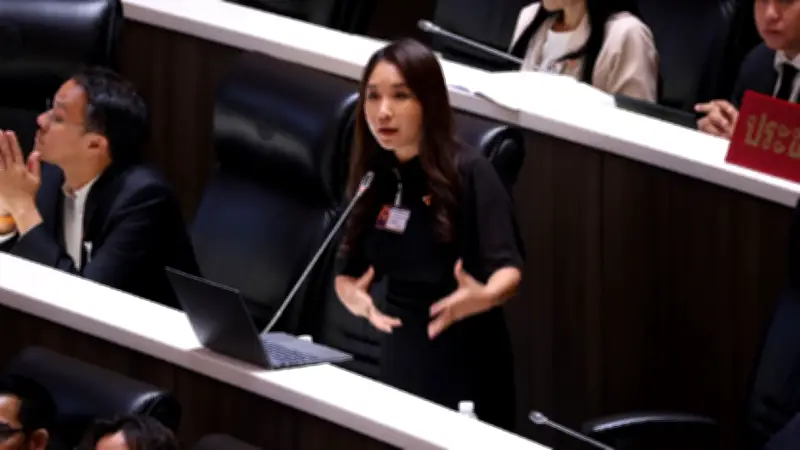 ศิริกัญญาฉะพ.ร.ก.กู้4แสนล้าน จับชาวบ้านตัวประกันยัดไส้โครงการไม่เร่งด่วน