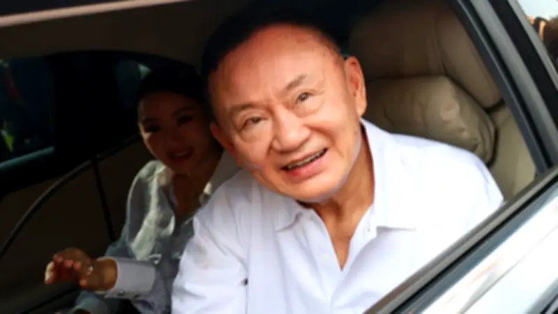 ทะเบียนรถทักษิณ 4444 คอหวยแห่ส่องเลขเด็ด 16/5/69