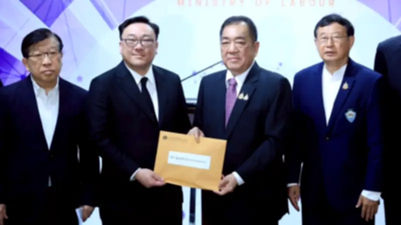 จุลพันธ์ รับข้อเสนอ กกร. ต่ออายุแรงงานต่างด้าว แก้ขาดแคลน 5 แสนคน