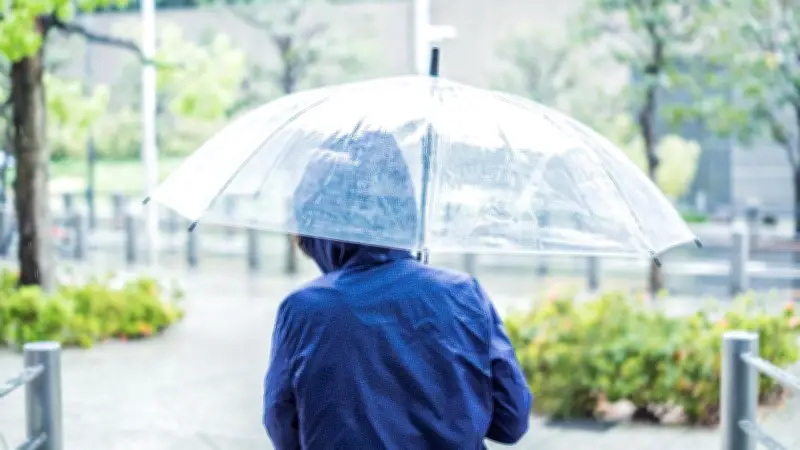 กรมอุตุฯ เตือนฉบับ 5 ฝนตกหนักหลายพื้นที่ เสี่ยงน้ำท่วมฉับพลัน