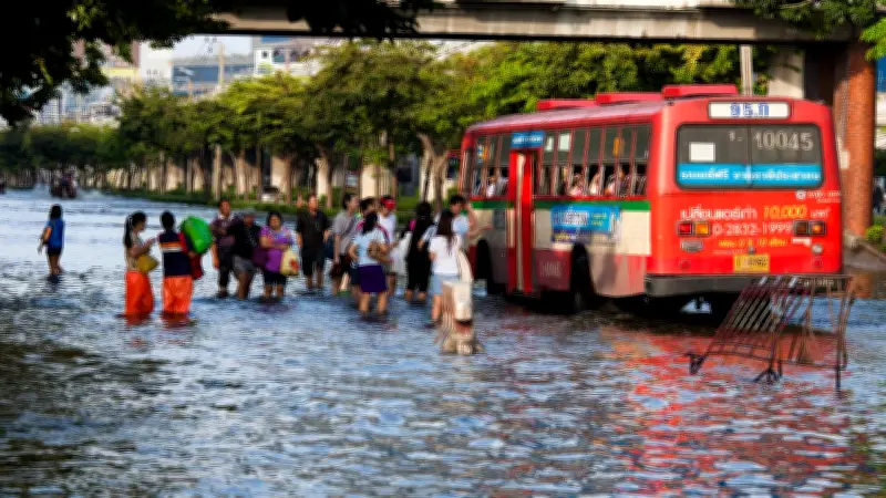 60 แคปชั่นหน้าฝน 2026 ฮาๆ กวนๆ โพสต์เรียกไลค์วันฝนตก
