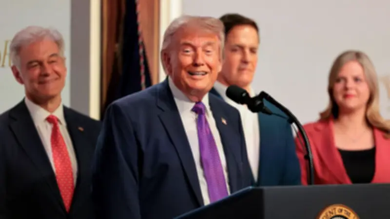 ทรัมป์เพิ่มยาสามัญกว่า 600 รายการใน TrumpRx หวังลดค่ายาก่อนเลือกตั้ง