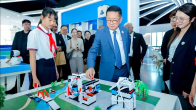 รมว.ศึกษาธิการ บุกหางโจว ดึง AI พลิกโฉมโรงเรียนไทยสู่ Smart Campus