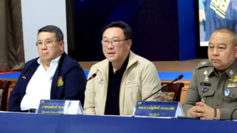 จุลพันธ์ยันทักษิณไม่นั่งที่ปรึกษาพรรคเพื่อไทยหลังพักโทษ