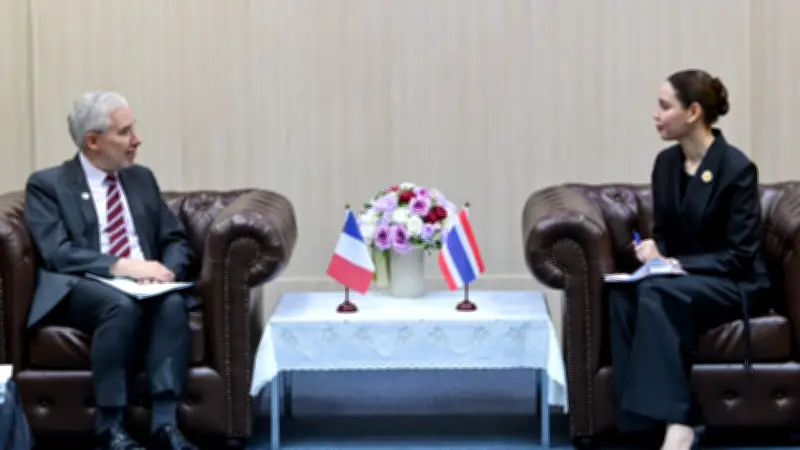 ซาบีดาถกทูตฝรั่งเศส หารือยกระดับวัฒนธรรมและพิธีถวายเครื่องอิสริยาภรณ์