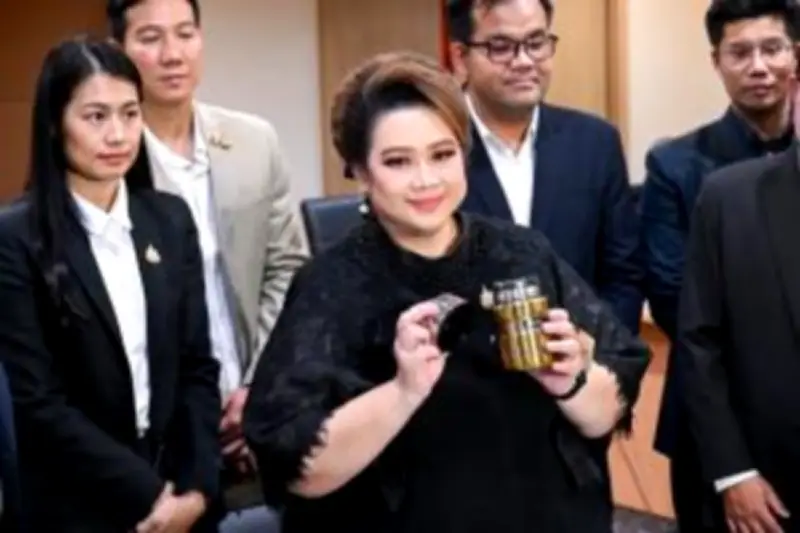 รัฐบาลแจงปมร้อนพาดหัวข่าว 'ทักษิณ' ชี้แจงข้อเท็จจริงทุกประเด็น