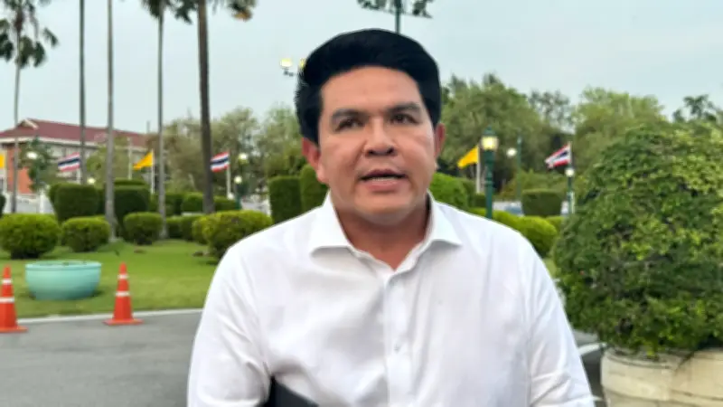 อนุทินสั่งจัดระเบียบฟรีวีซ่า สุรศักดิ์ชี้ต้องทบทวนทุกประเภท