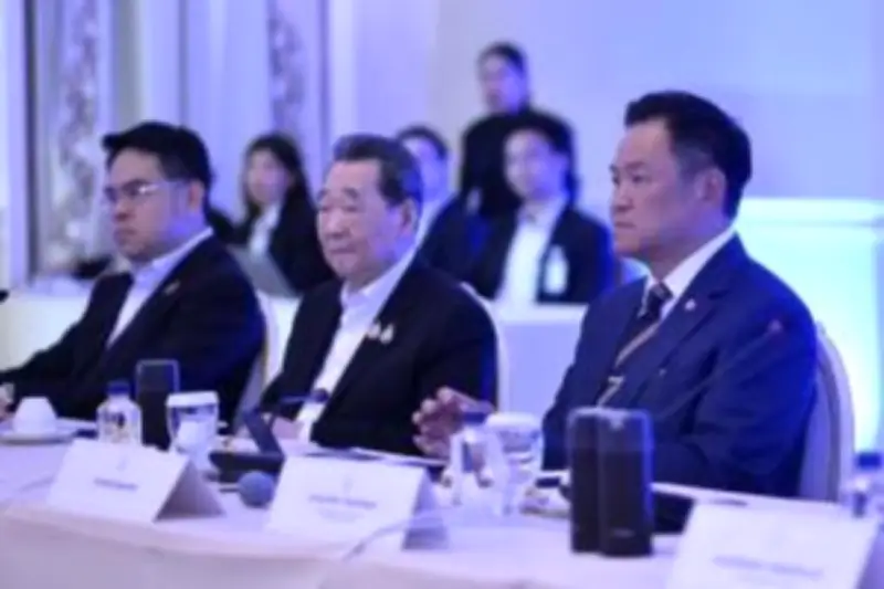 ศึกซักฟอกรอบใหม่: รัฐบาลรับมือฝ่ายค้านเดือด