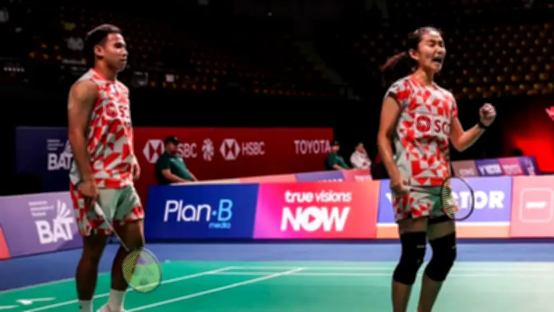 แบดมินตันไทยคว้าแชมป์โลกประวัติศาสตร์ สร้างชื่อเสียงให้ประเทศ