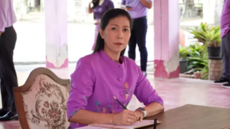 พระราชทานเครื่องราชฯ แก่ศศิพัชร สินสโมสร อดีต ผอ.โรงเรียนพะตงฯ