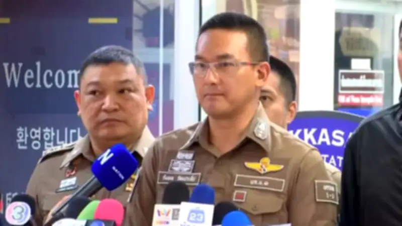ตร.ไล่เช็กบิลย้อนหลัง ใครจอดรถคร่อมราง ก่อนเหตุรถไฟชนรถเมล์