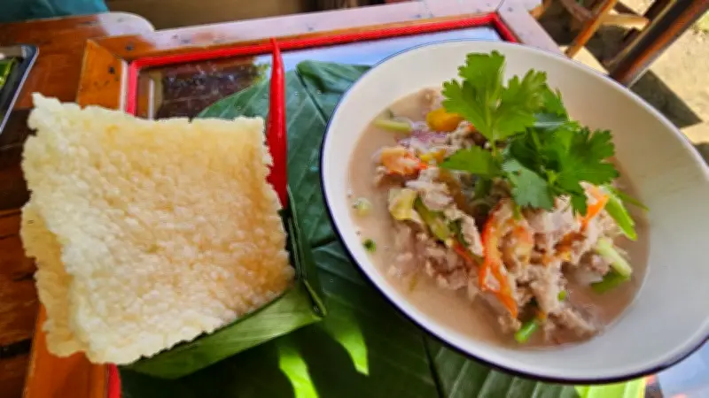 สืบสานรสชาติพื้นบ้าน “หมูเจ่า ข้าวตัง” เมนูอัตลักษณ์ไทใหญ่ หาทานยากแห่งนครชุม
