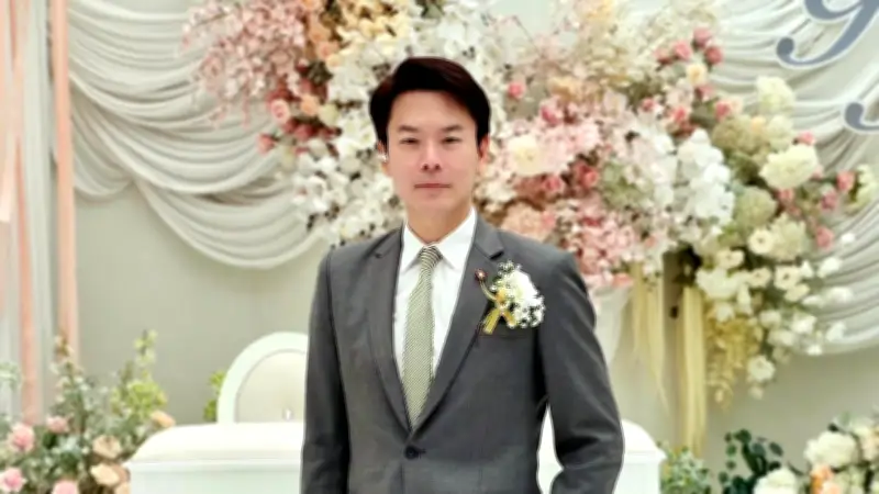 เปิดประวัติ "ดร.โจ้ คมสัน" ลูกชายซินแสภาณุวัฒน์ ชิงผู้ว่าฯ กทม. อิสระ
