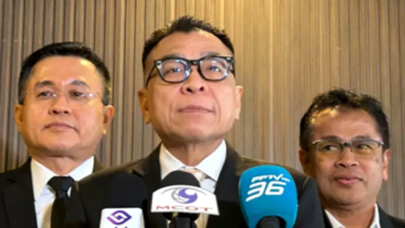 กกต.ชี้คดียุบพรรคประชาชนอยู่ขั้นธุรการ คดีฮั้วสว.เข้าที่ประชุมต้นเดือนหน้า