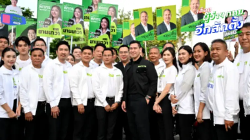 ดวงฤทธิ์นำทีมกลุ่มคนทำงานปั่นจักรยานสมัครสก.กั๊กตอบหนุนใครเป็นผู้ว่าฯกทม.