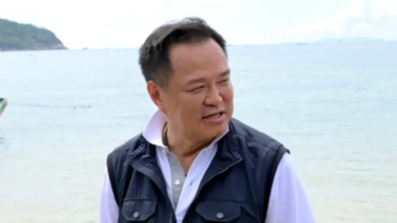 แรงกดดันมาแบบพลัสๆ 'หนู' ฟังความเห็นเจ้าสัว-CEO 10 กลุ่มธุรกิจ ปรับโฉมเศรษฐกิจ
