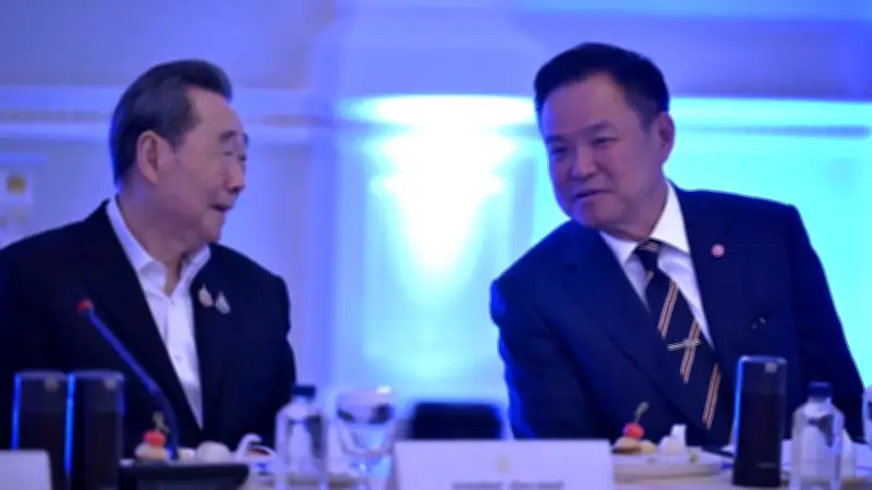 บิ๊ก CEO ร่วมดินเนอร์เสนอ 6 ข้อ อนุทินสั่งตั้ง กรอ. ยกเครื่องเศรษฐกิจไทย