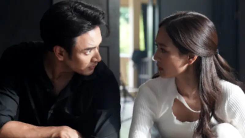 เรื่องย่อรักหักหลัง EP 15 ความลับอดีตทำลายทุกอย่าง