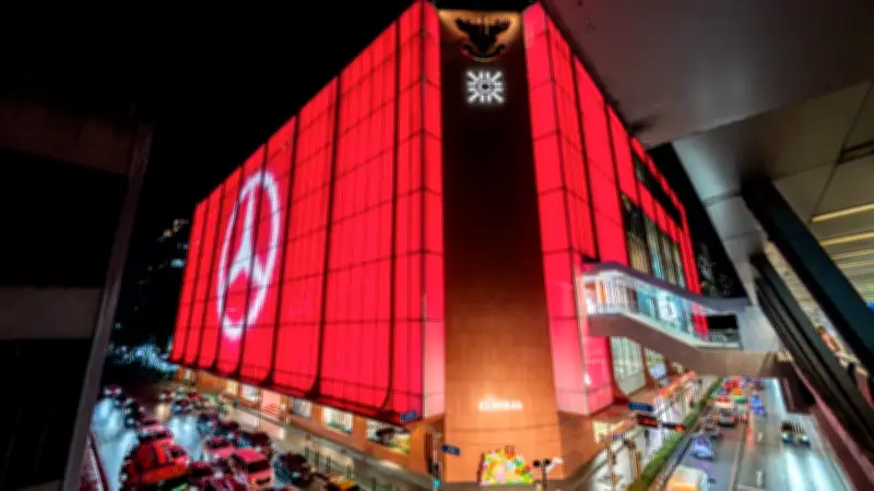 เมอร์เซเดส-เบนซ์ เปิดตัว The All-New Electric CLA พร้อม Façade Lighting ใจกลางกรุงเทพฯ