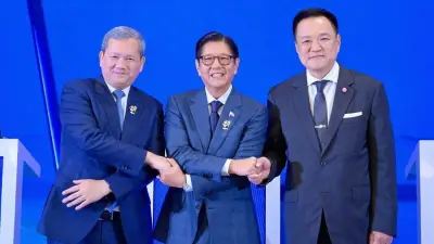 อนุทิน-ฮุน มาเนต จับมือฟื้นสัมพันธ์ไทย-กัมพูชา ผลประชุมอาเซียน
