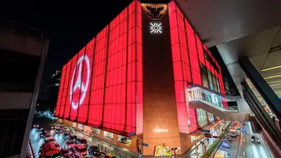 เมอร์เซเดส-เบนซ์ เปิดตัว The All-New Electric CLA พร้อม Façade Lighting ใจกลางกรุงเทพฯ