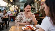 กินเผ็ดแล้วปวดท้อง แก้ยังไง? 5 วิธีลดแสบท้องได้ผลที่สุด