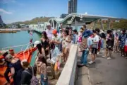 ตำรวจชลบุรีรวบหนุ่มใหญ่ตระเวนลักทรัพย์ตามร้านสะดวกซื้อ