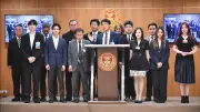 “คริส” นำทีมสมาชิกพรรคเศรษฐกิจ ประกาศจุดยืนพรรครัฐบาลฝ่ายตรวจสอบ