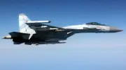 รัสเซียส่ง Su-35 สกัดเครื่องบินสอดแนมอังกฤษเหนือทะเลดำระยะประชิด 6 เมตร