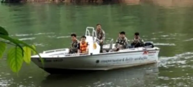 หนุ่มสกลนครเมากร่างชักปืนยิงเพื่อนบ้านดับคาบ้านพัก