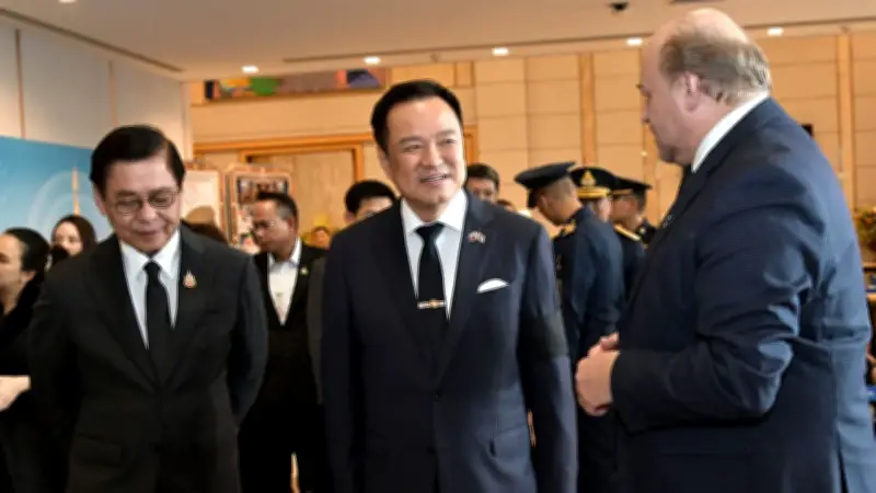 นายกฯ แจงดึง EEC คุมเอง หวังดึงนักลงทุน ยันไร้ขัดแย้งภายใน