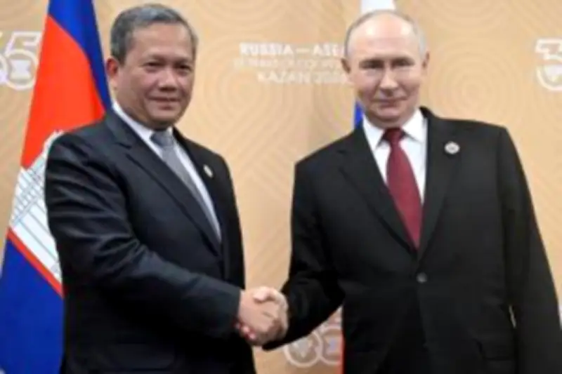 เรือดำน้ำซากุระซิตี้จมทะเล: ระทึกนักท่องเที่ยวญี่ปุ่น 3 ชีวิตติดเรือ