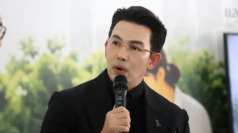 อั้ม อธิชาติ ร่วมรัฐมนตรีสธ.เปิดมหกรรมสมุนไพรแห่งชาติ ครั้งที่ 23 คาดเงินสะพัด 200 ล้าน