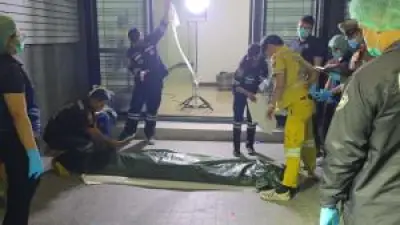 ตร.บุกค้นบ้านต้องสงสัยค้ายาเสพติดย่านรังสิต พบของกลางเพียบ