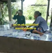 ระทึก! ไฟไหม้รถบรรทุกแก๊สบนถนนมิตรภาพ ขบวนรถไฟต้องหยุดกะทันหัน