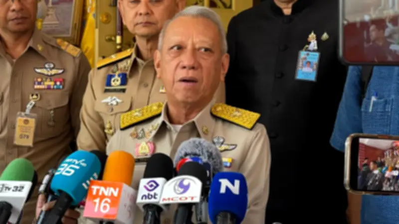 "พิพัฒน์" ขีดเส้น 60 วัน แก้ปัญหาที่ดินเกาะหลีเป๊ะ ตั้งคณะอนุฯตรวจสอบสิทธิ์